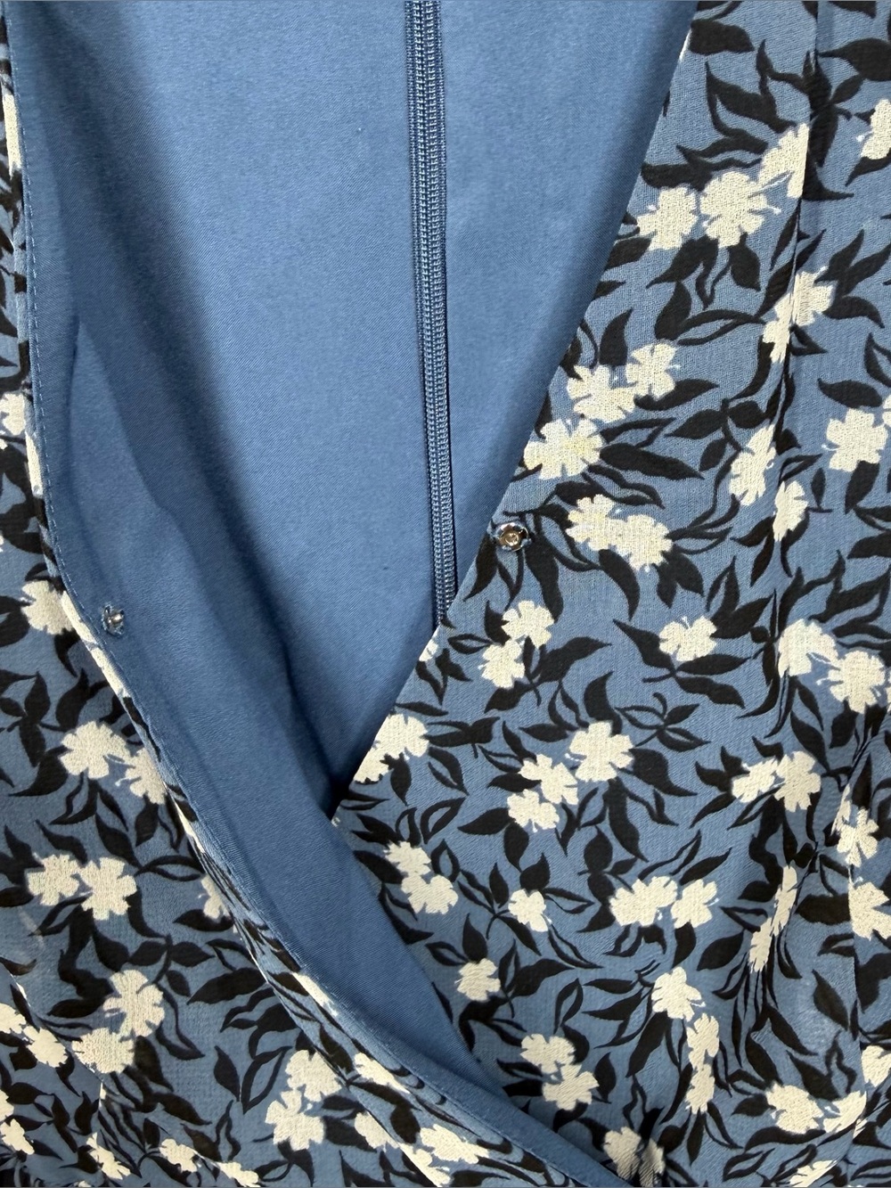 Ann Taylor Blue Floral Pleated Smocked Dress 6 Petite *No Belt* Cottagecore - Picture 6 of 10